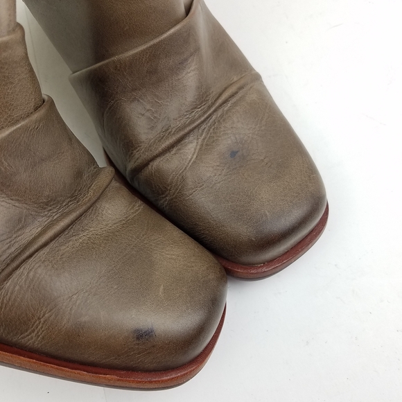 Kork-Ease Dark Taupe 'Kissel' Boot
Sz 7 - Picture 8 of 8